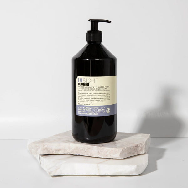 Insight Blonde Cold Reflections Eliminate Yellow Shampoo 900ml