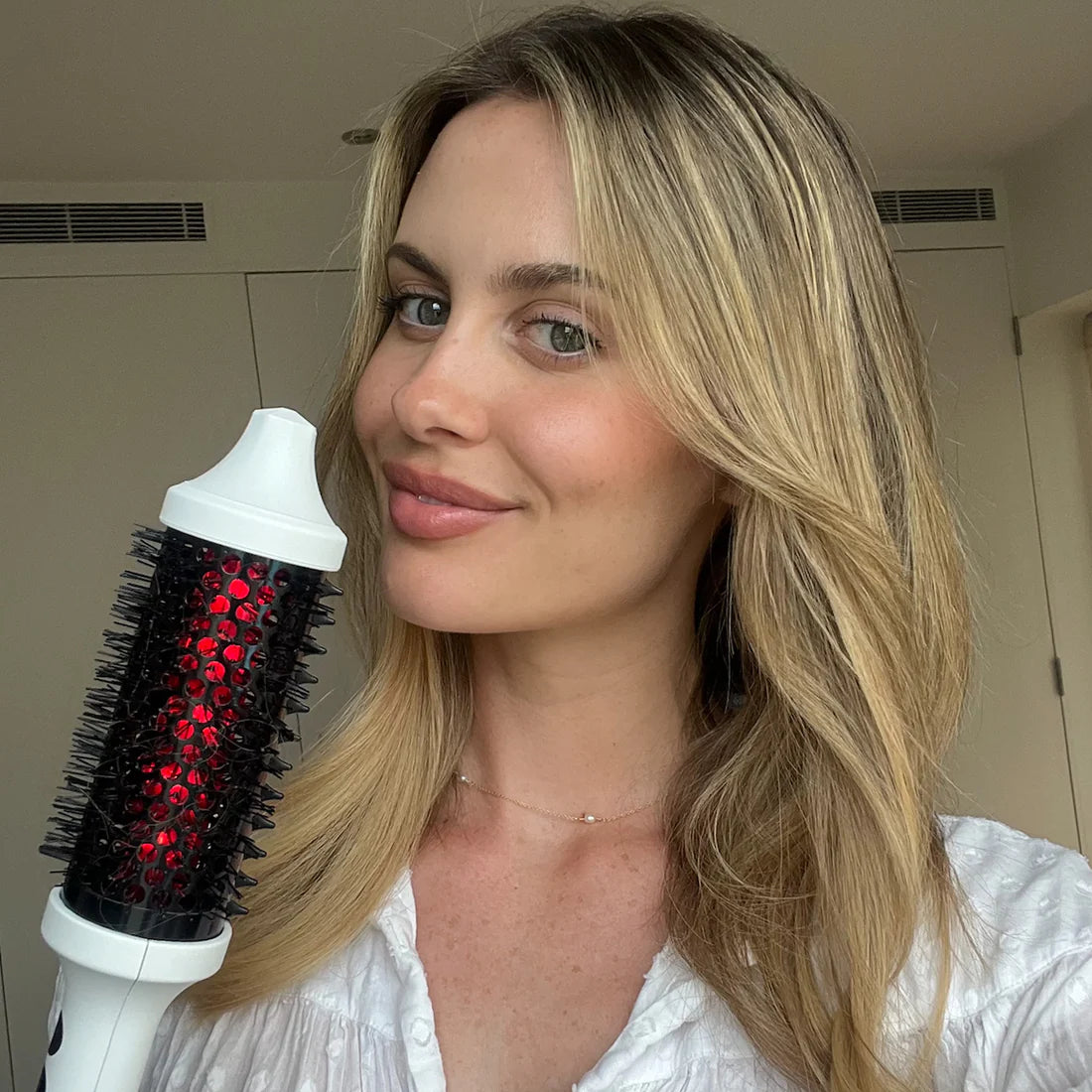 Bondi Boost Infrared bounce brush